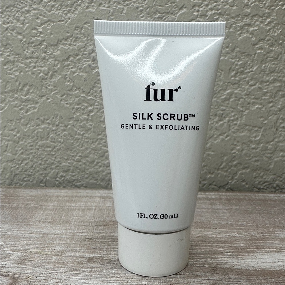 $5 🌙 NWT Fur Silk Scrub Gentle and Exfoliating